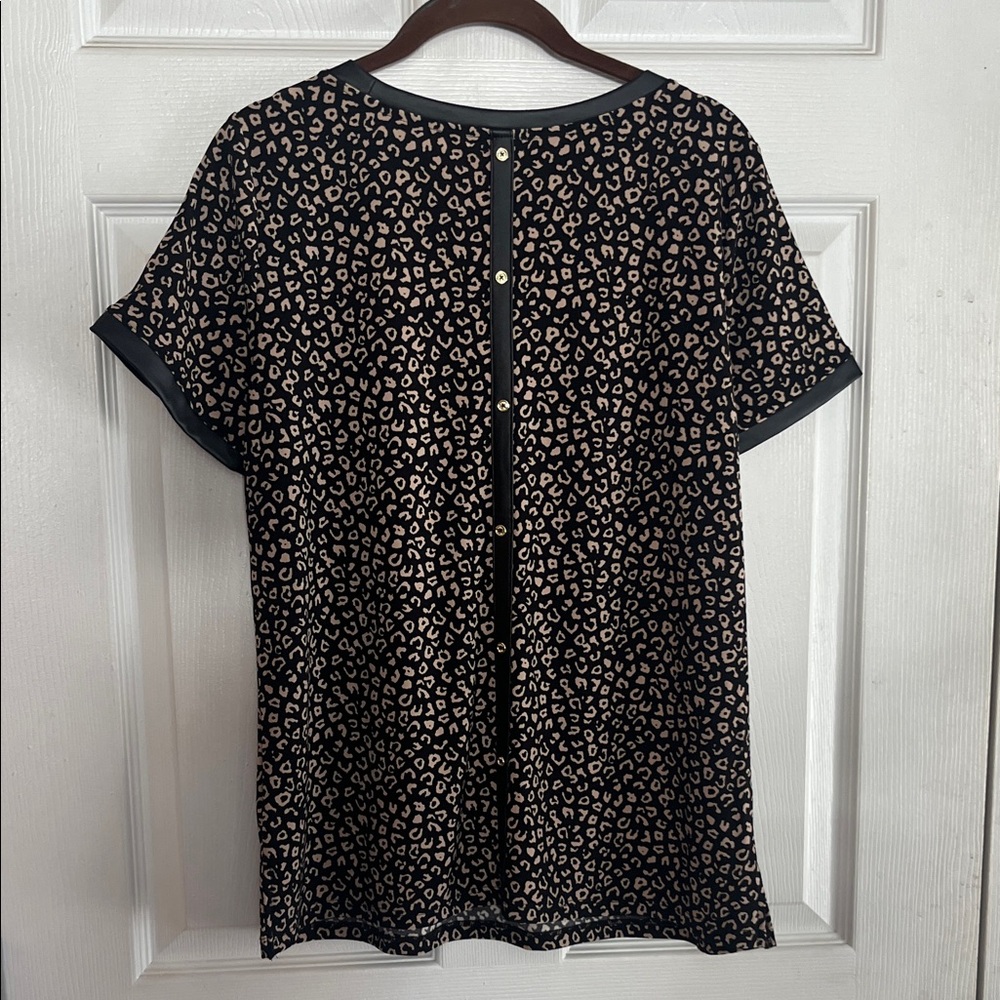 Anne Klein Black and Tan  Animal Print Blouse - Picture 7 of 7